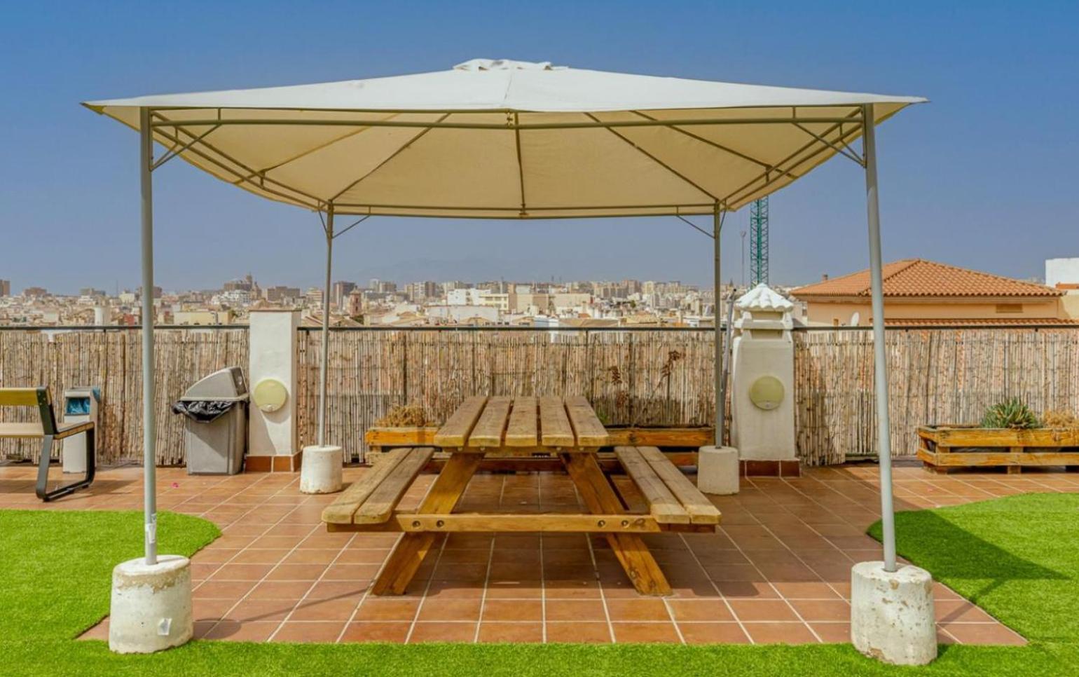 Apartamento Centrico La Merced 2 - Free Parking & Free Gym * Malaga