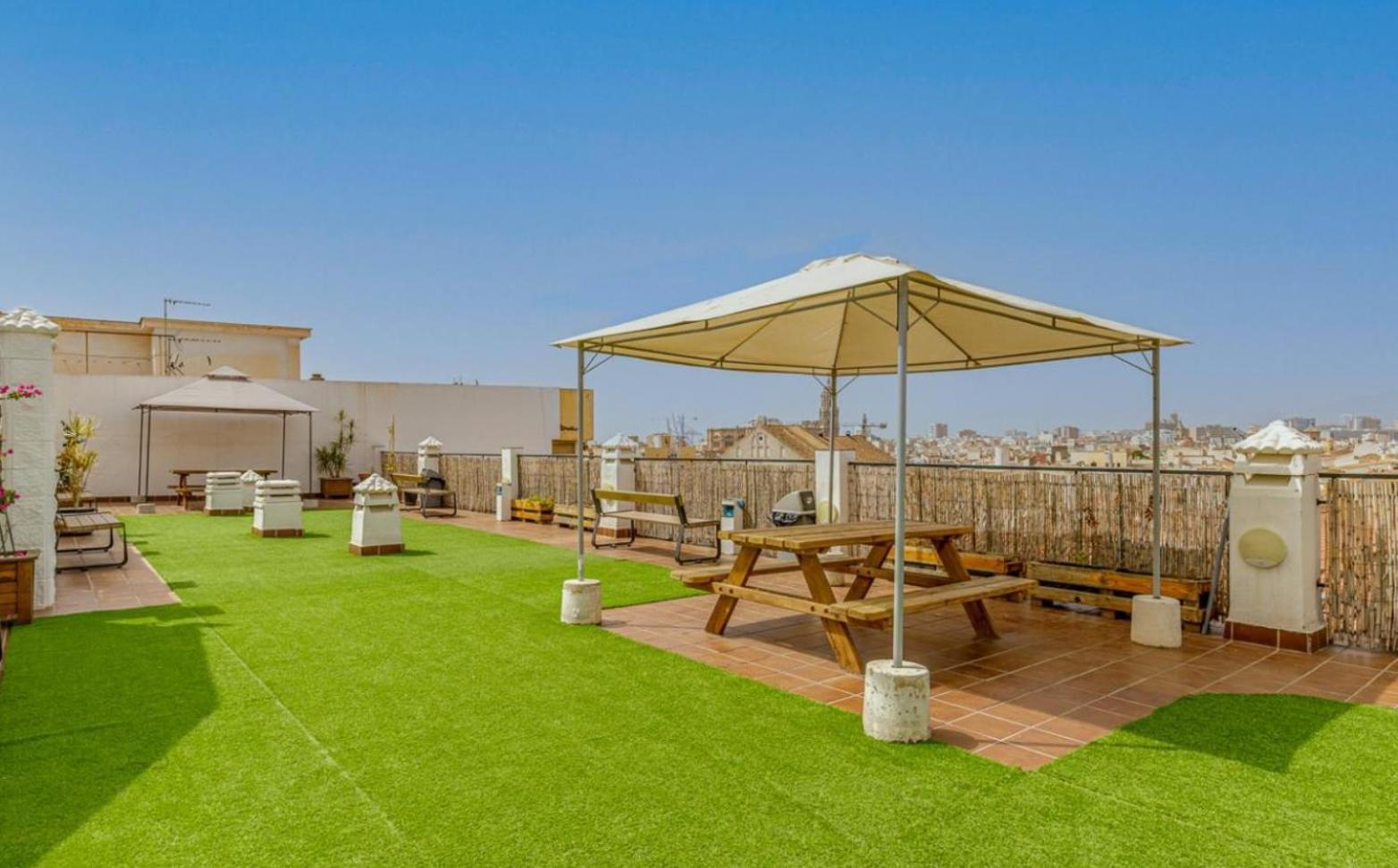 Apartamento Centrico La Merced 2 - Free Parking & Free Gym * Malaga