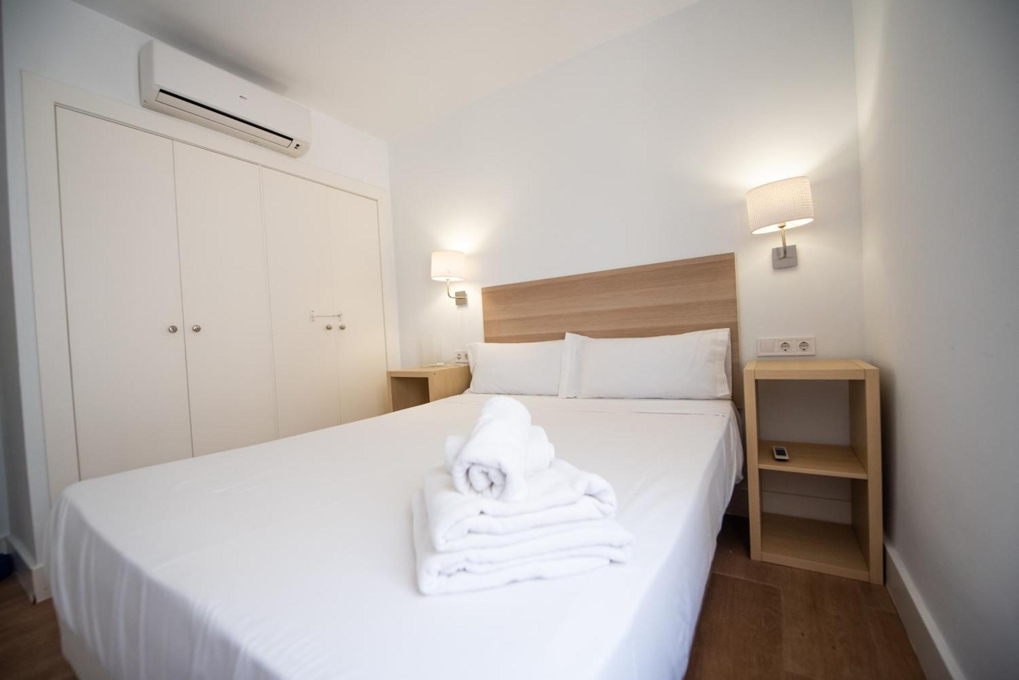 Apartamento Centrico La Merced 2 - Free Parking & Free Gym * Malaga