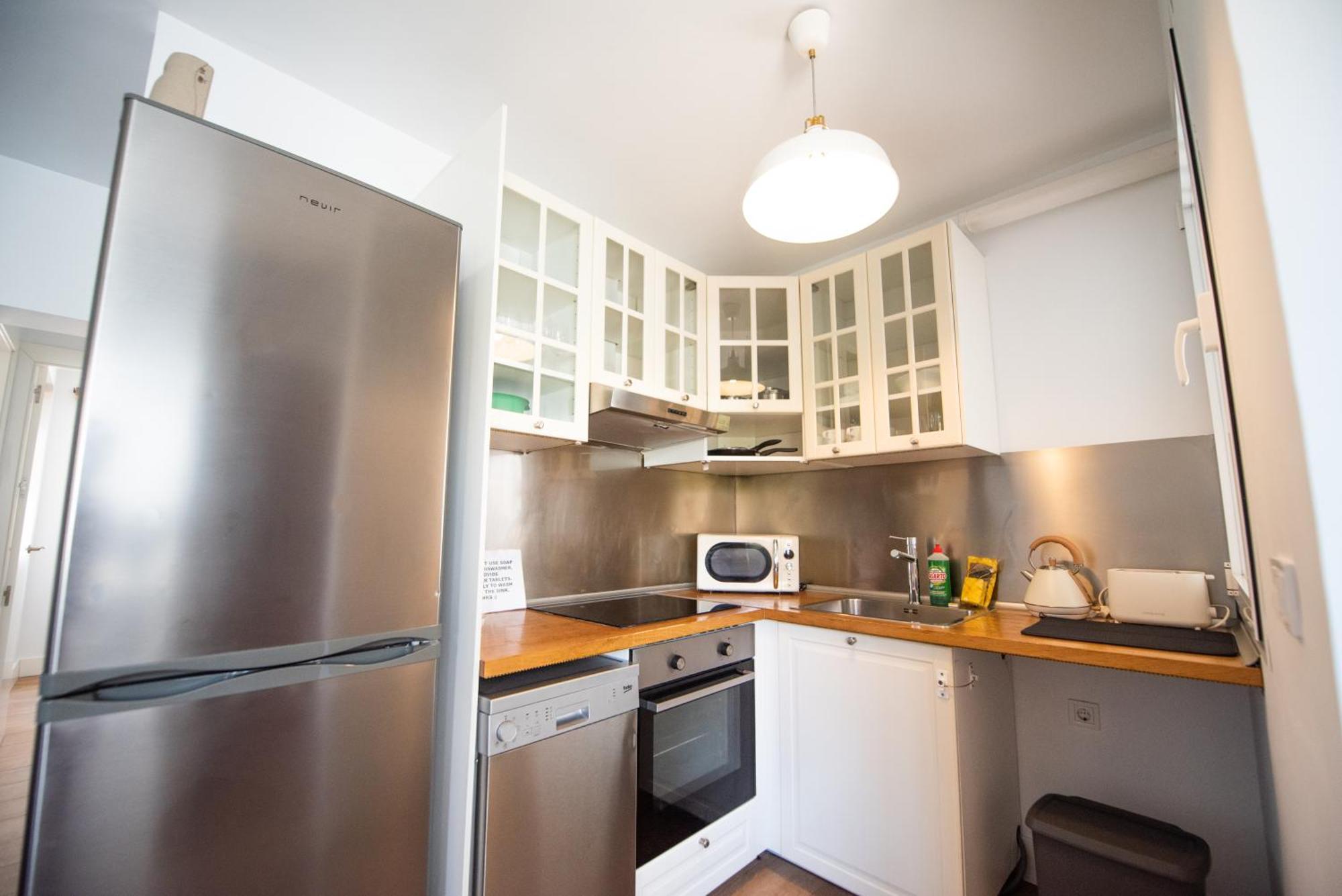Apartamento Centrico La Merced 2 - Free Parking & Free Gym Apartment
